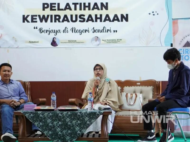 Pelatihan Kewirausahaan Fakultas Ekonomi